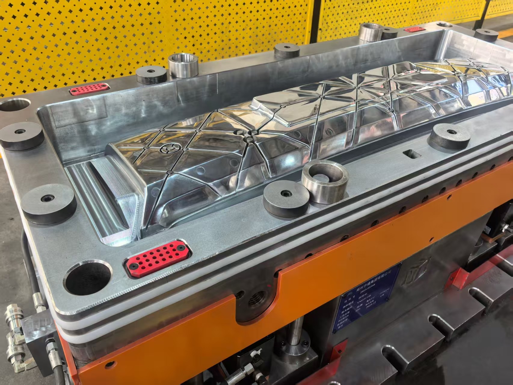 Qingdao ningyue precision machinery co., ltd.