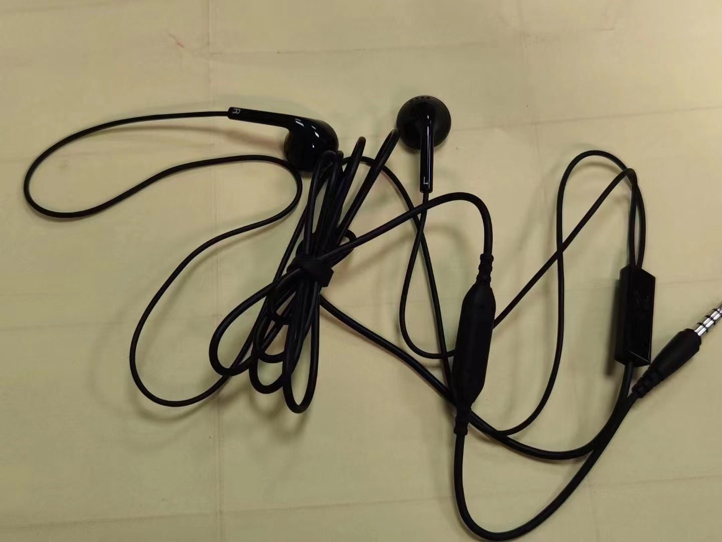 Wired 3.5mm Earphones Type 2