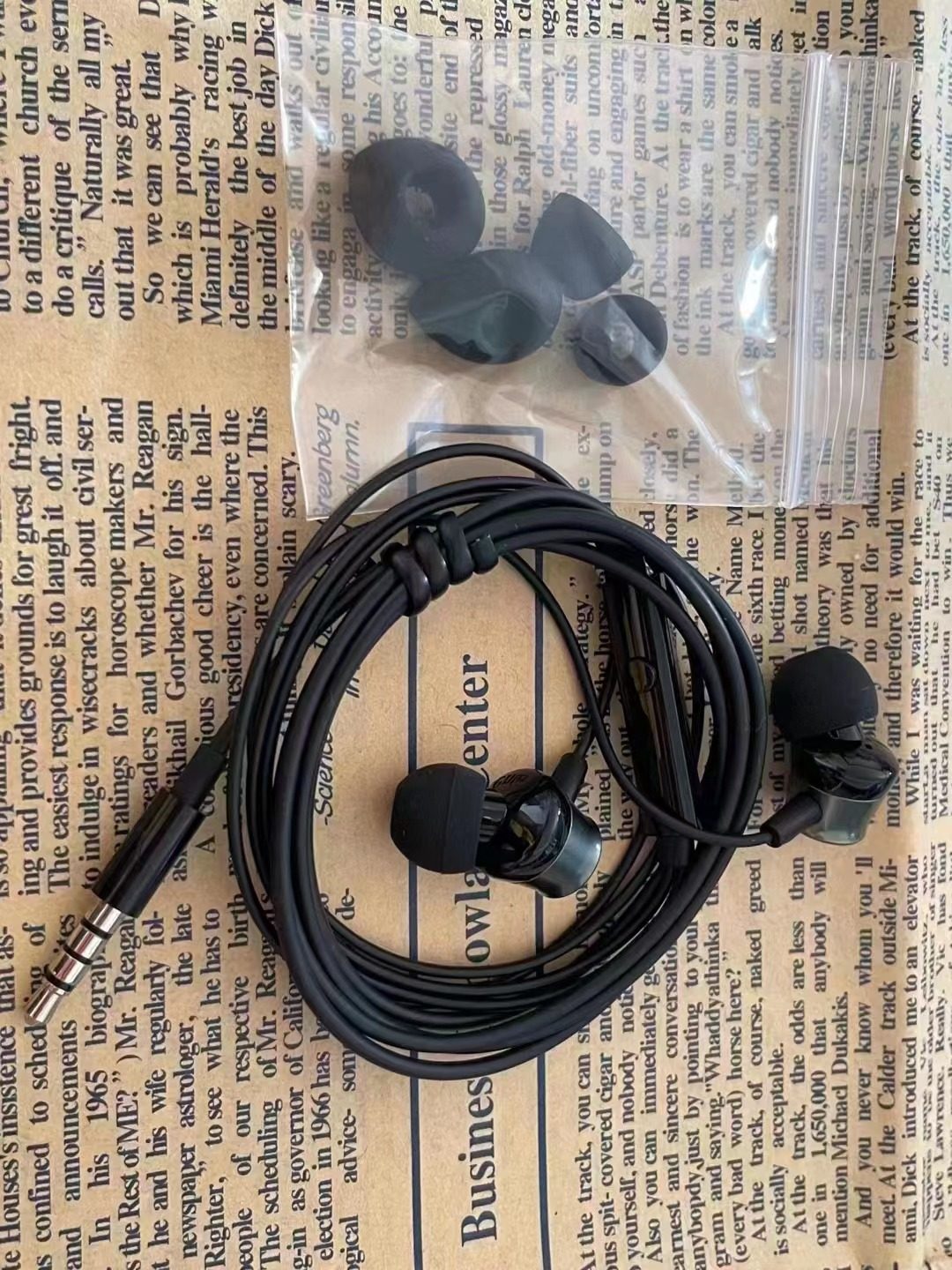 Wired 3.5mm Earphones Type 1