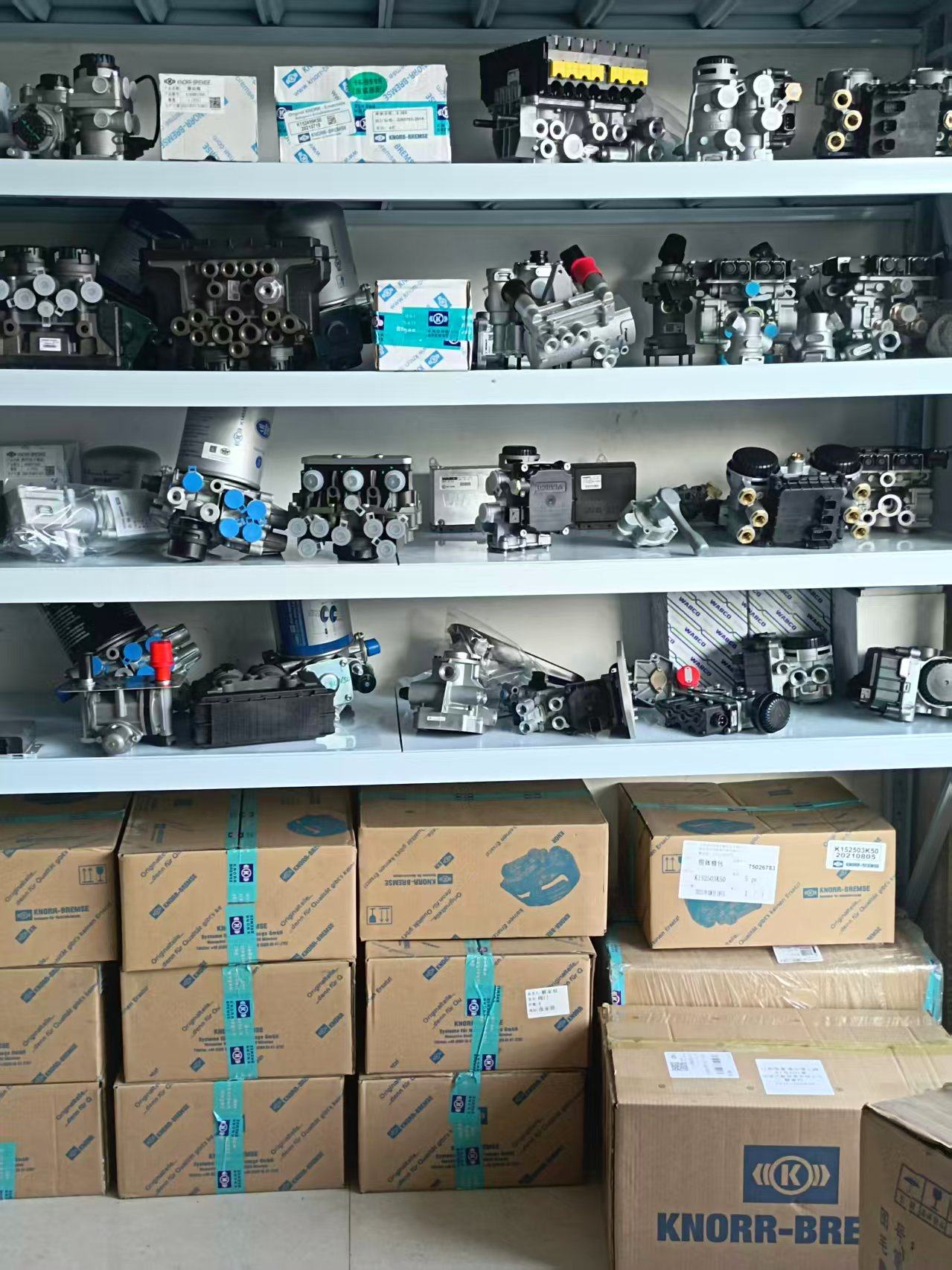 张家港市优派汽配贸易有限公司进一步扩大产品库存，满足市场需求