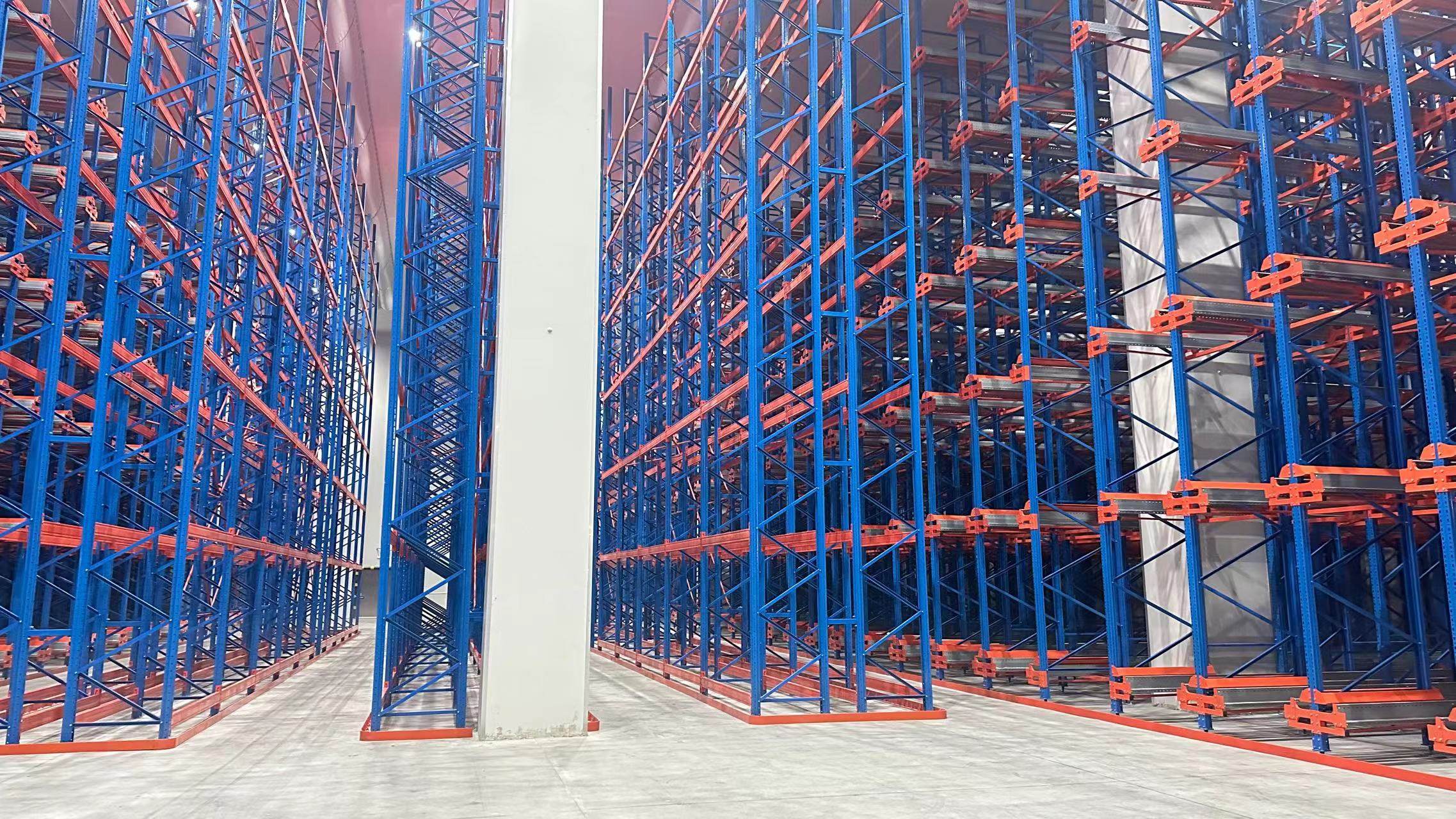 Canadian shuttle shelf case 4000 square meters warehouse one ton per card position