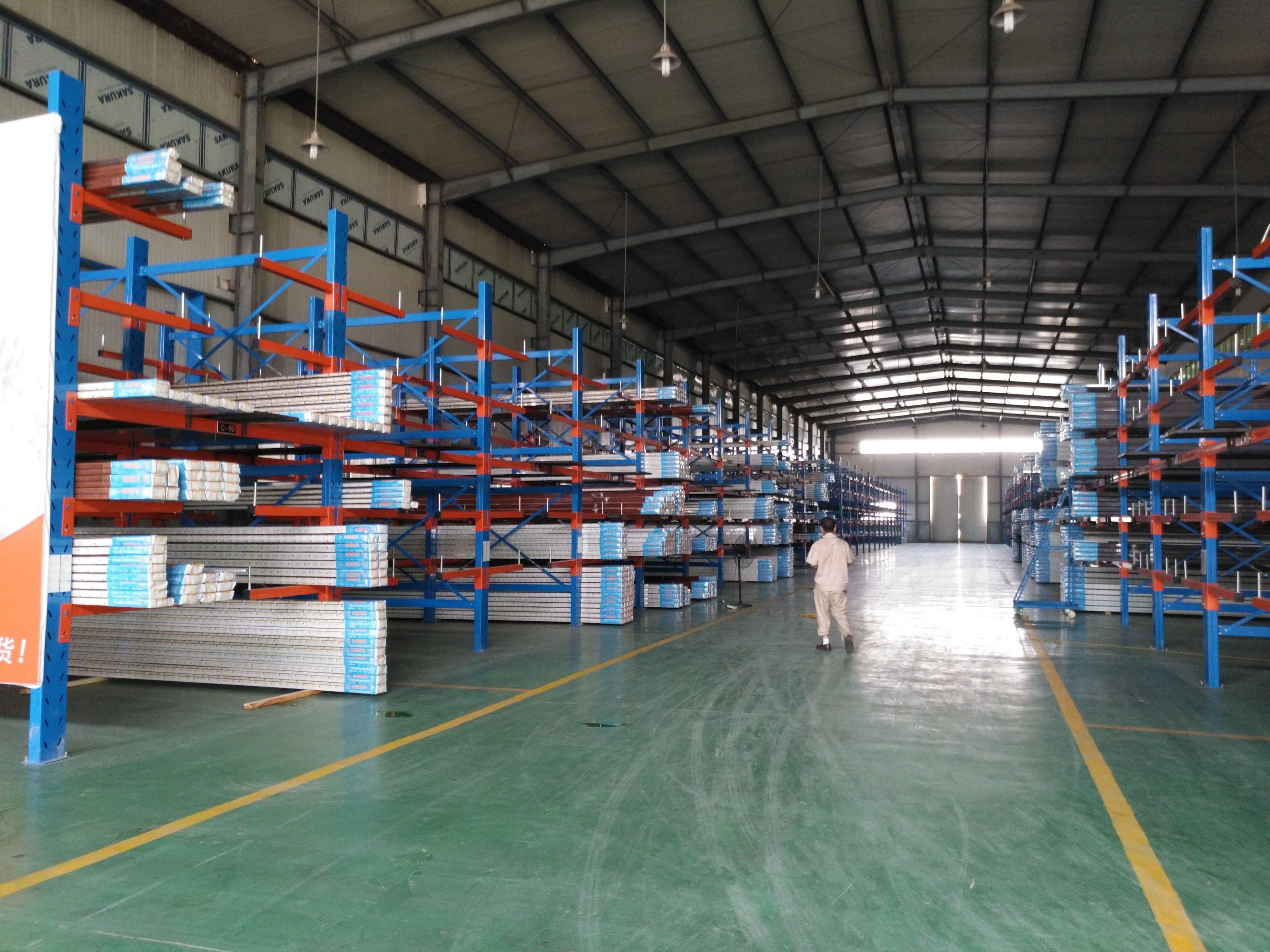 Mexico cantilever shelf 4000 ㎡ warehouse 800kg per arm
