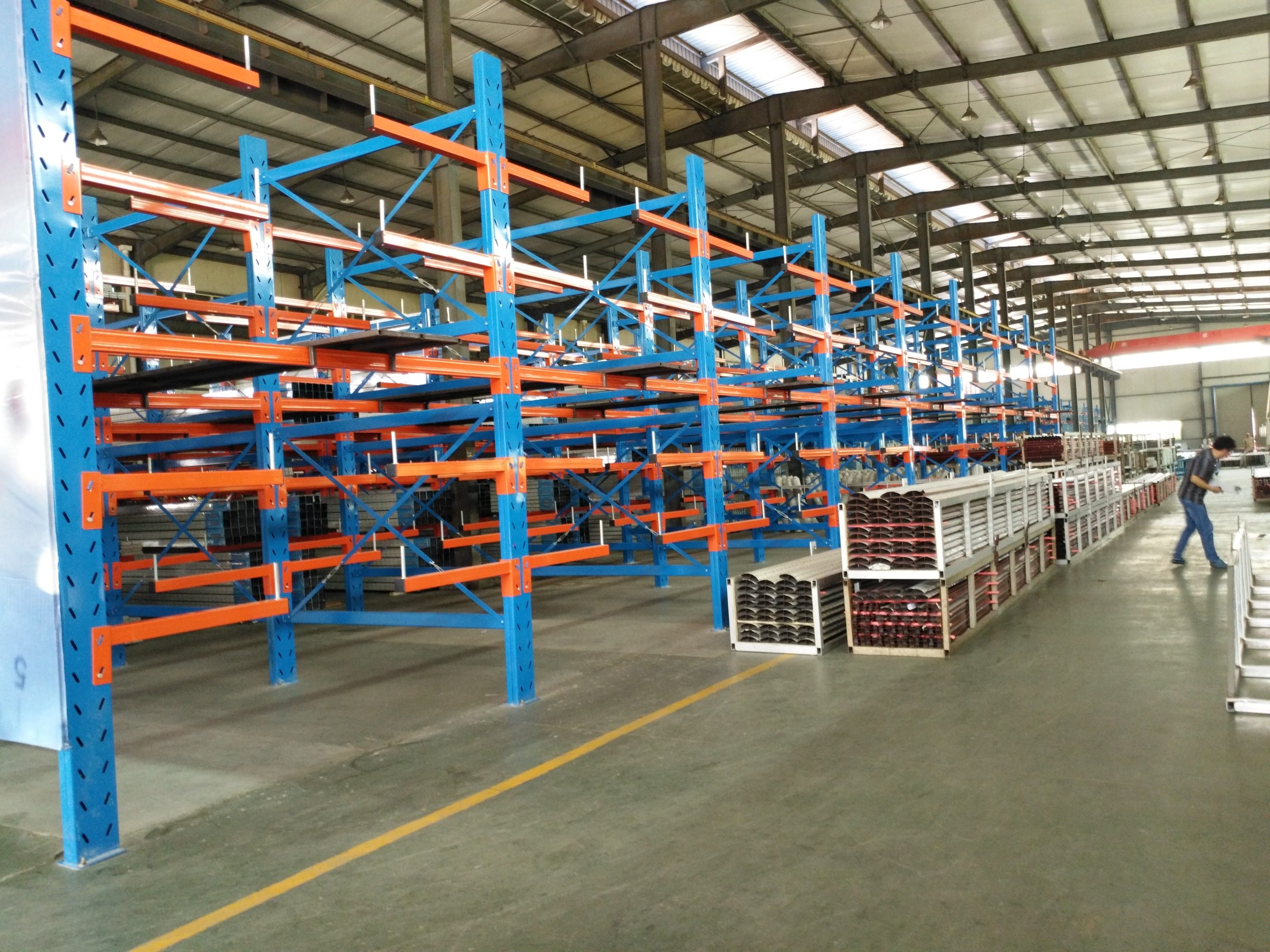 Mexico cantilever shelf 4000 ㎡ warehouse 800kg per arm