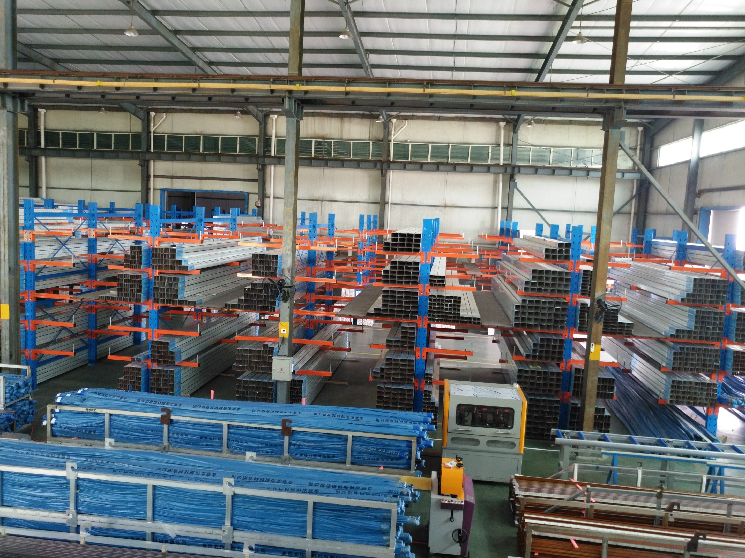 Mexico cantilever shelf 4000 ㎡ warehouse 800kg per arm