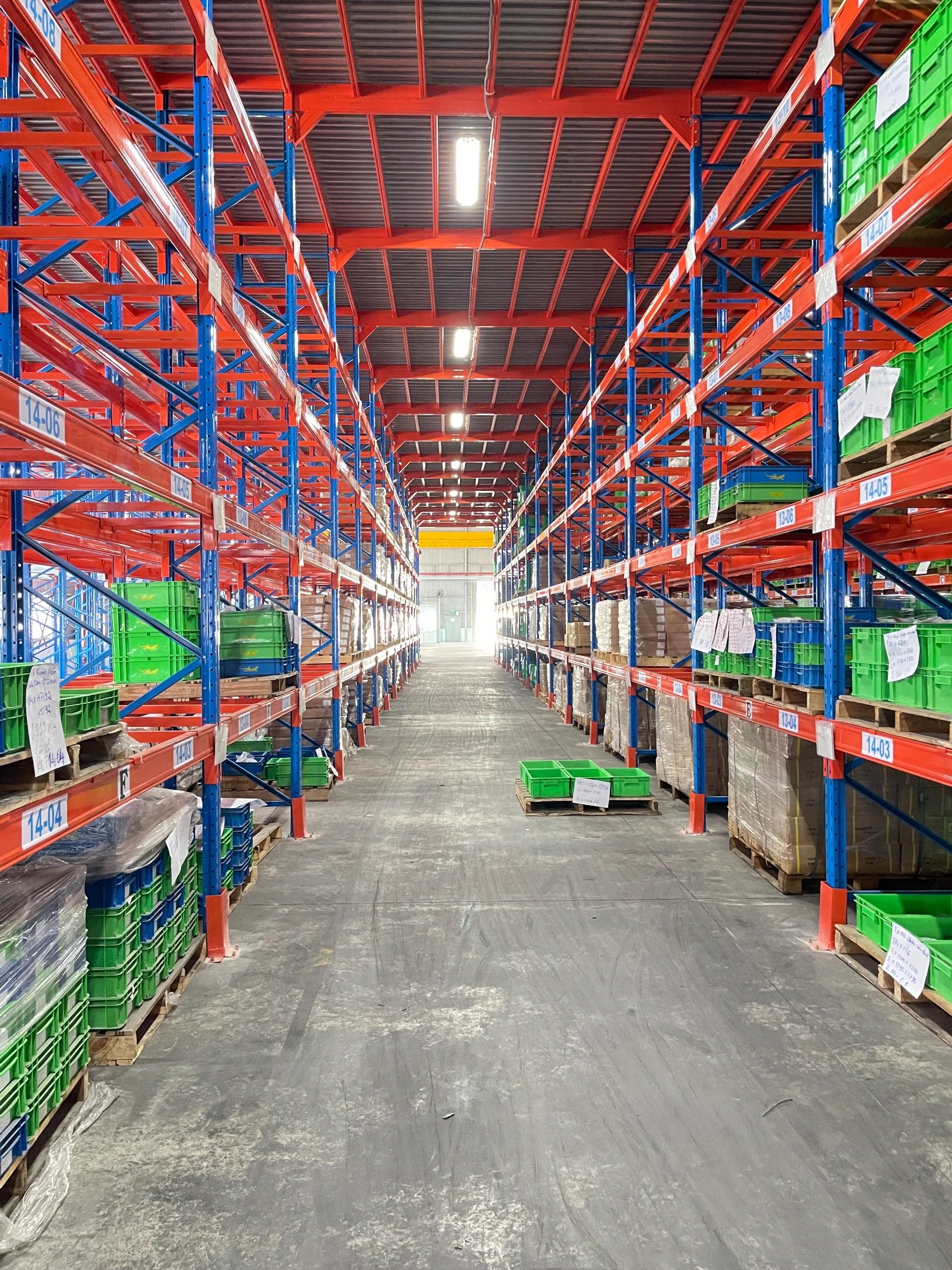 Vietnam jingyi integrated shelving (heavy-duty, drive-in, platform) case