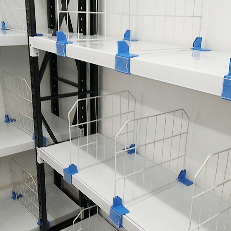 Shelf divider net