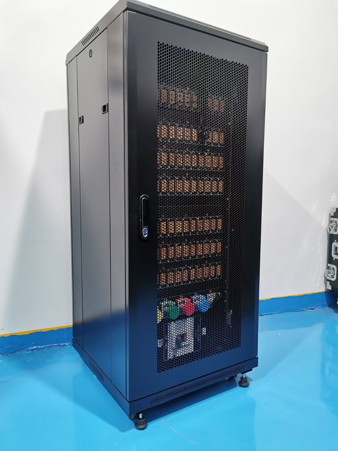 Electrical Stage 3 Phase 96CH Main Input Camlock With 16amp Connectors Rack Power Distribution Box