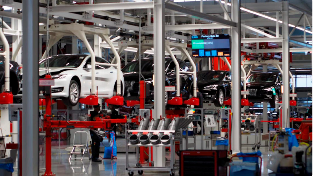 Elecciones 2024, el futuro de la industria automotriz con Harriso Trump