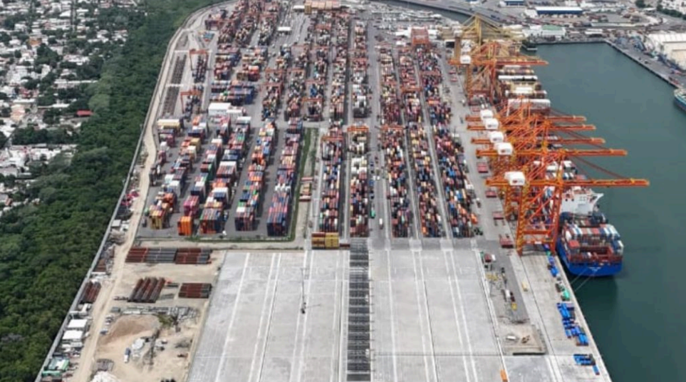 Contecon Manzanillo reaches the milestone of 10 million TEUs