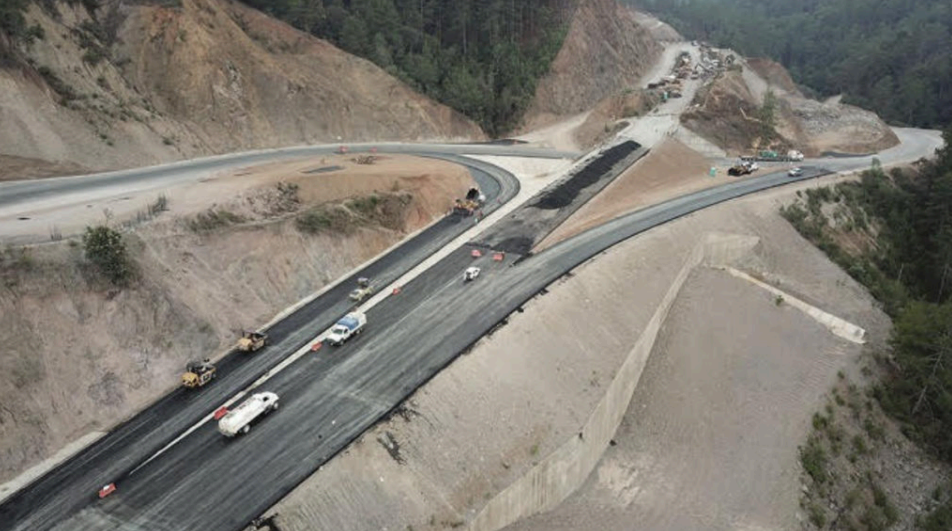 Federal government is going for the construction of 12 highway axes