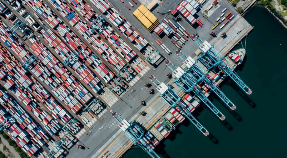 Movimiento de contenedores en puertos supera a noviembre nivel de 2023