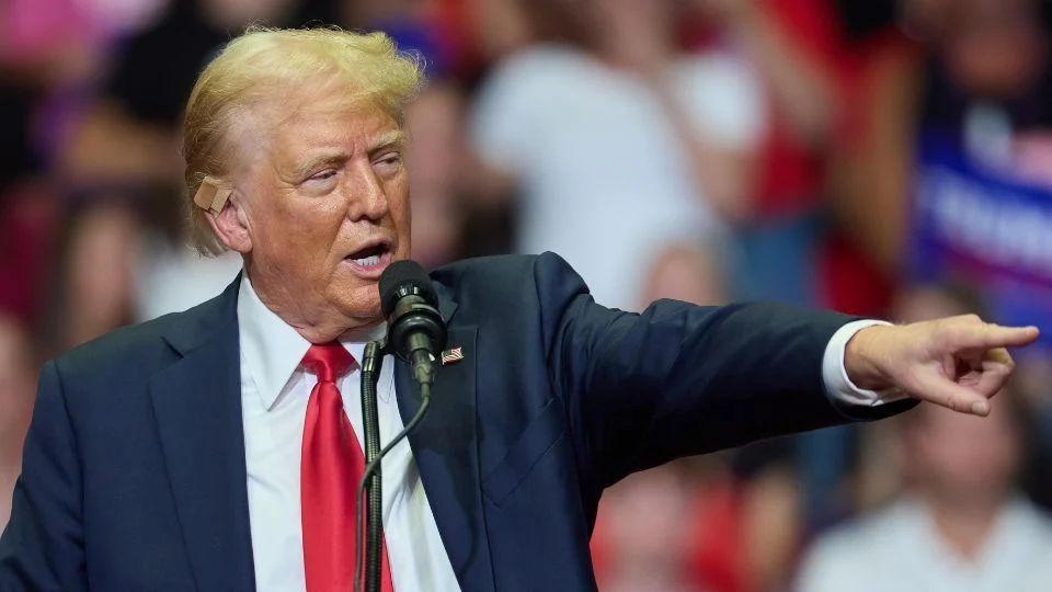 Trump ve época dorada para EU, y mano dura para México