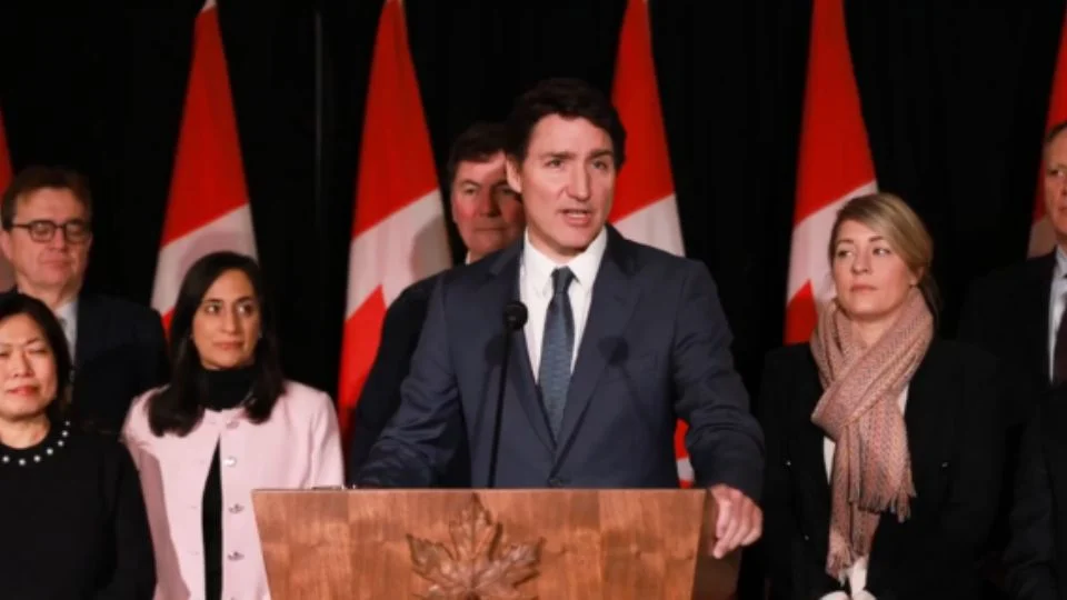 Trudeau assures that Canada will respond 'with everything' to Trump's tariffs