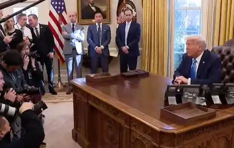 Trump modifica decreto para suspender impuestos a paquetes pequeños procedentes de China