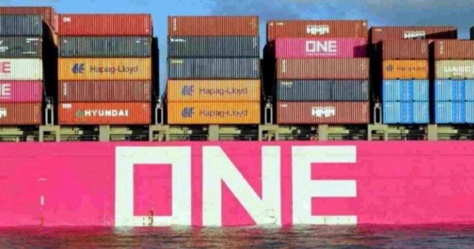 Puerto Lázaro Cárdenas 接收容量为 13,828 TEU 的 One Spirit