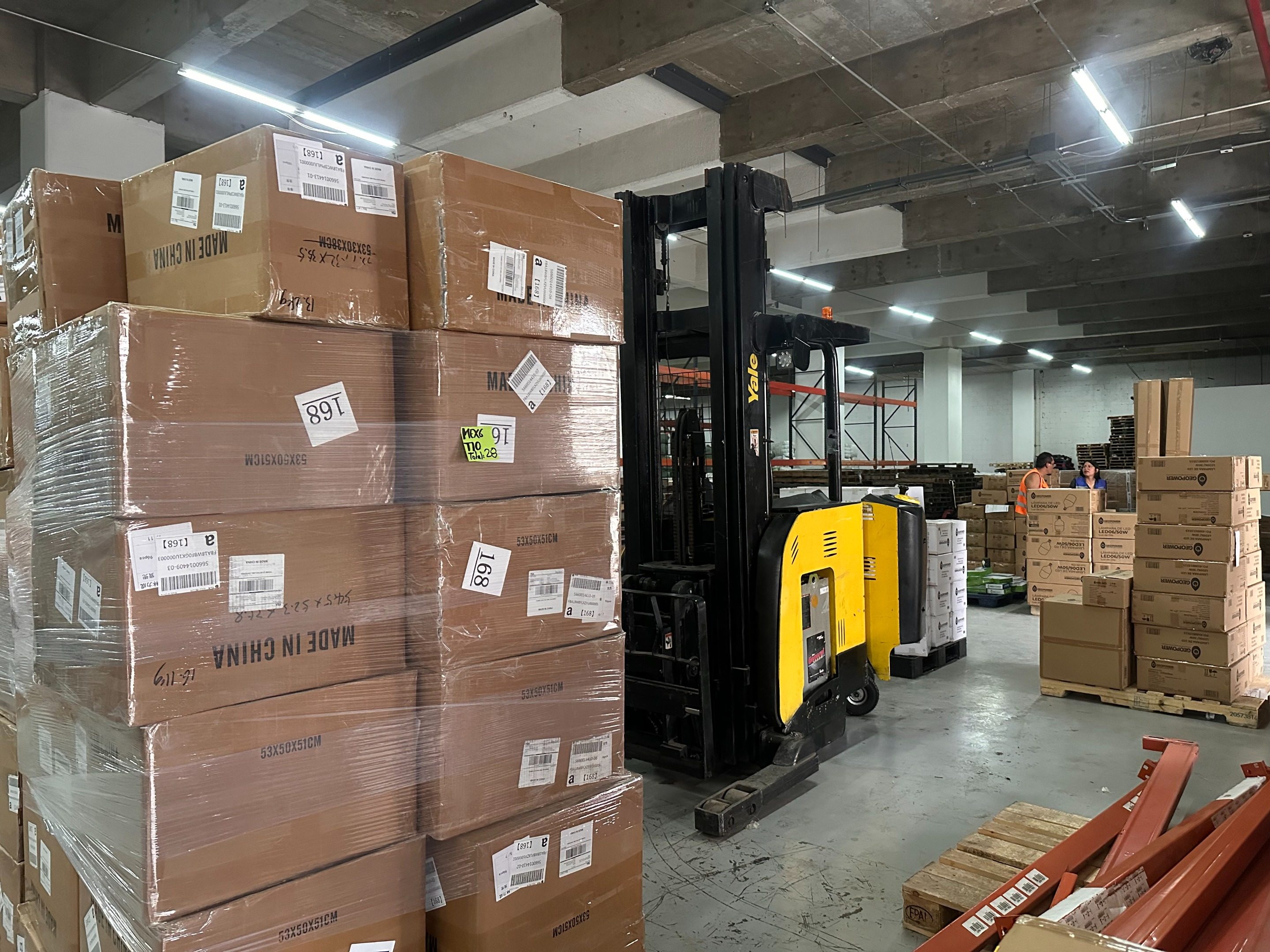 🚚 Domestic Container Loading in Real-Time｜Your Cargo, Our End-to-End Care.