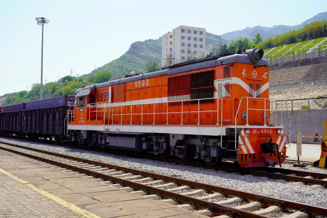 Lianyungang Port's China Europe Express has exceeded 6000 trains