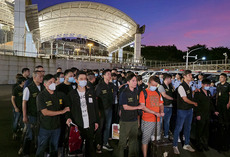 兩地警“清蟻四號”行動  澳方移交四十二換錢黨