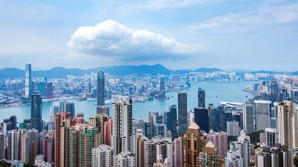 香港转永居年限有望缩短？为了抢人才，香港有多拼？！