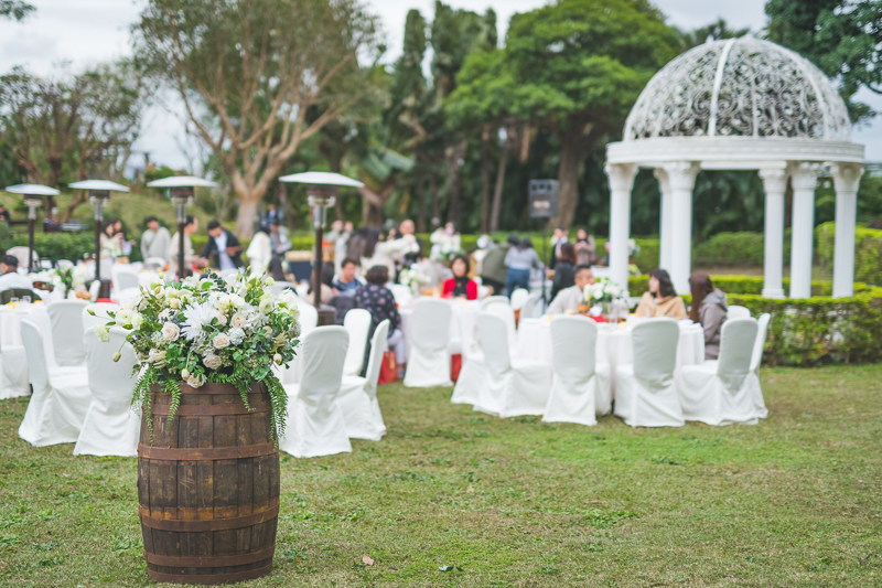 戶外婚禮遇到天氣怎麼辦？完美備案與應對技巧全解析