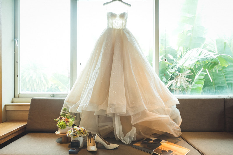 婚禮造型怎麼搭配禮服？白紗、晚禮服、敬酒服完整解析