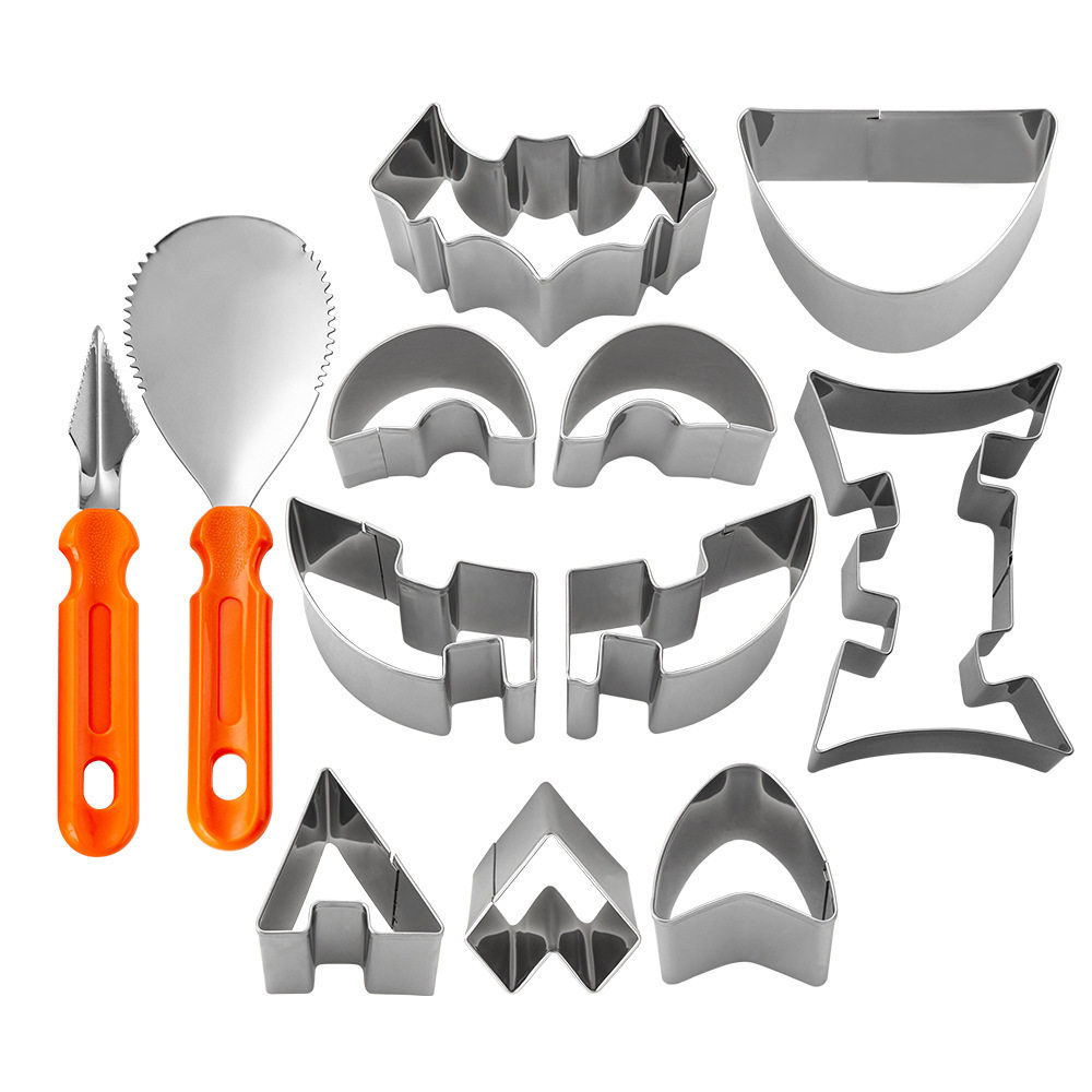 Halloween pumpkin carving set