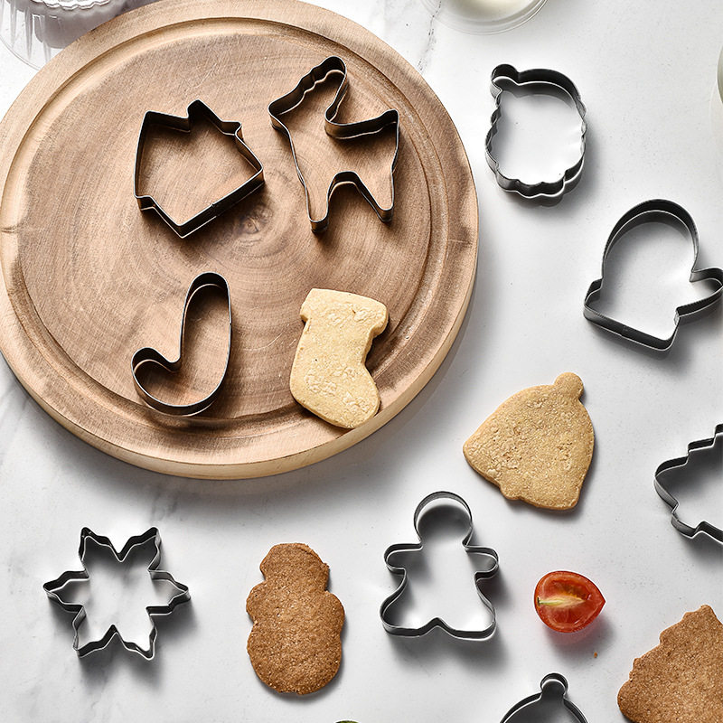 12-piece cookie mold set