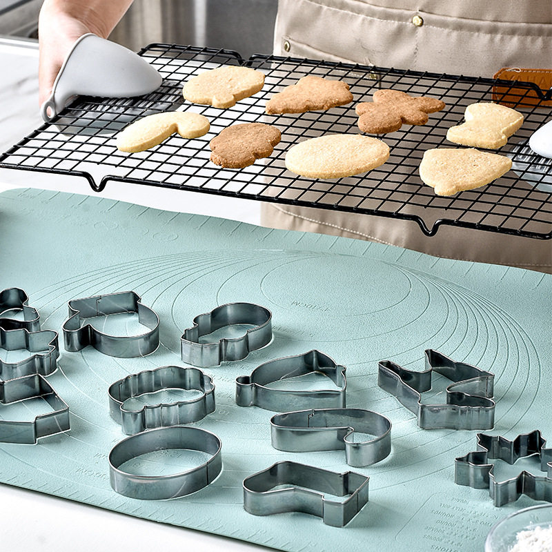 12-piece cookie mold set