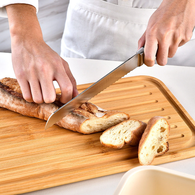 Pastry storage box