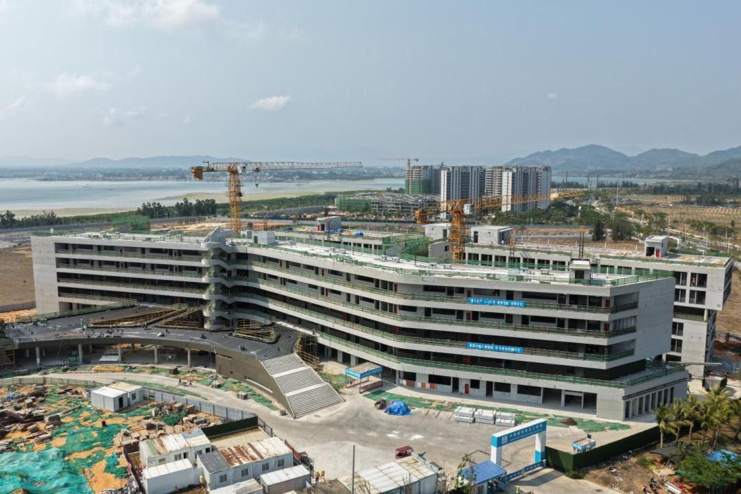 陵水县精英外国语高级中学（海南事业部）