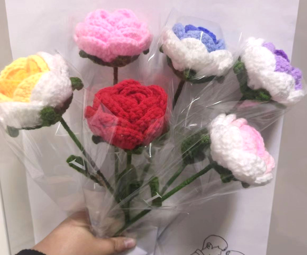 Crochet Handmade Roses For Lovers or Families Gift