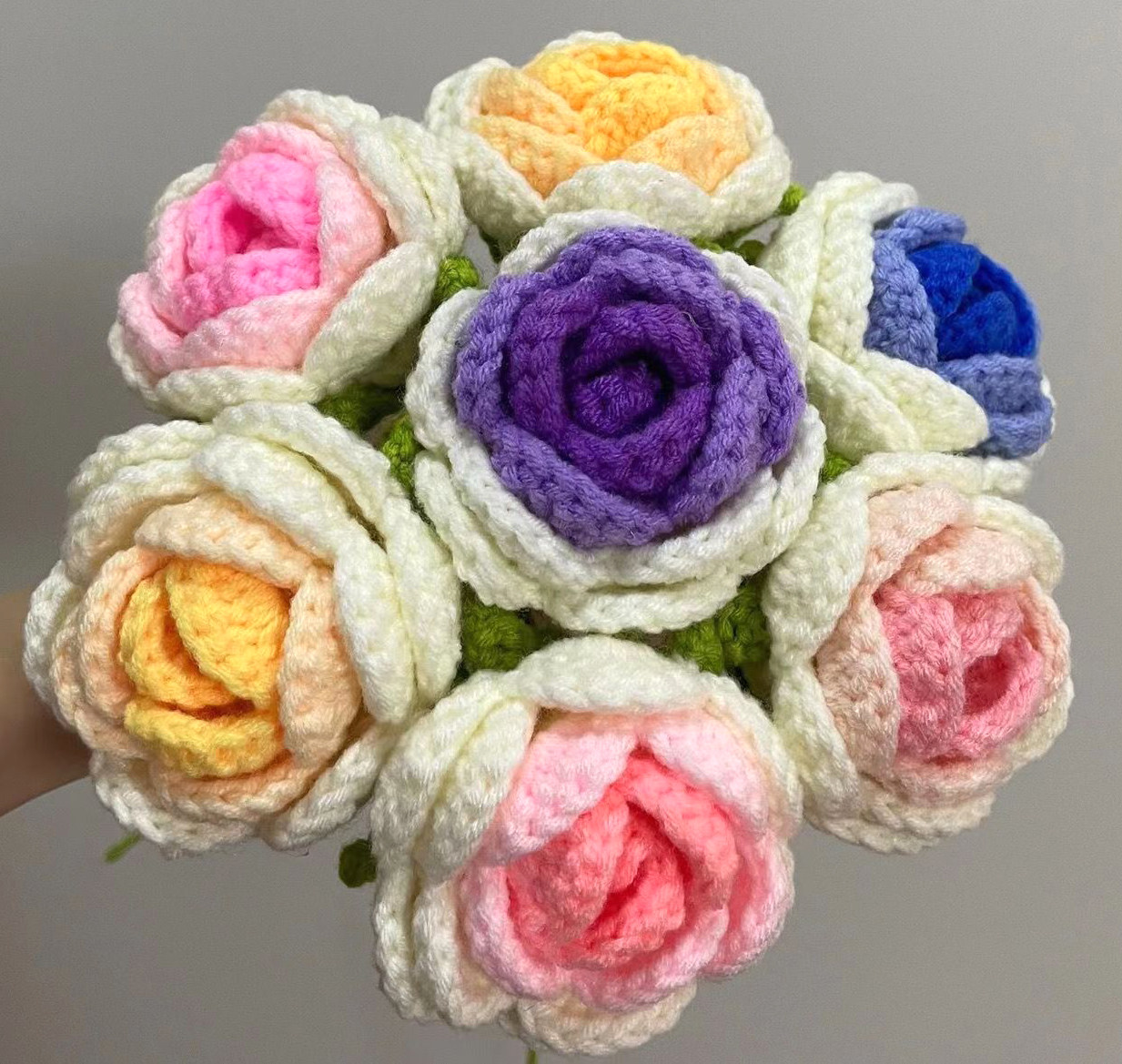 Crochet Handmade Roses For Lovers or Families Gift