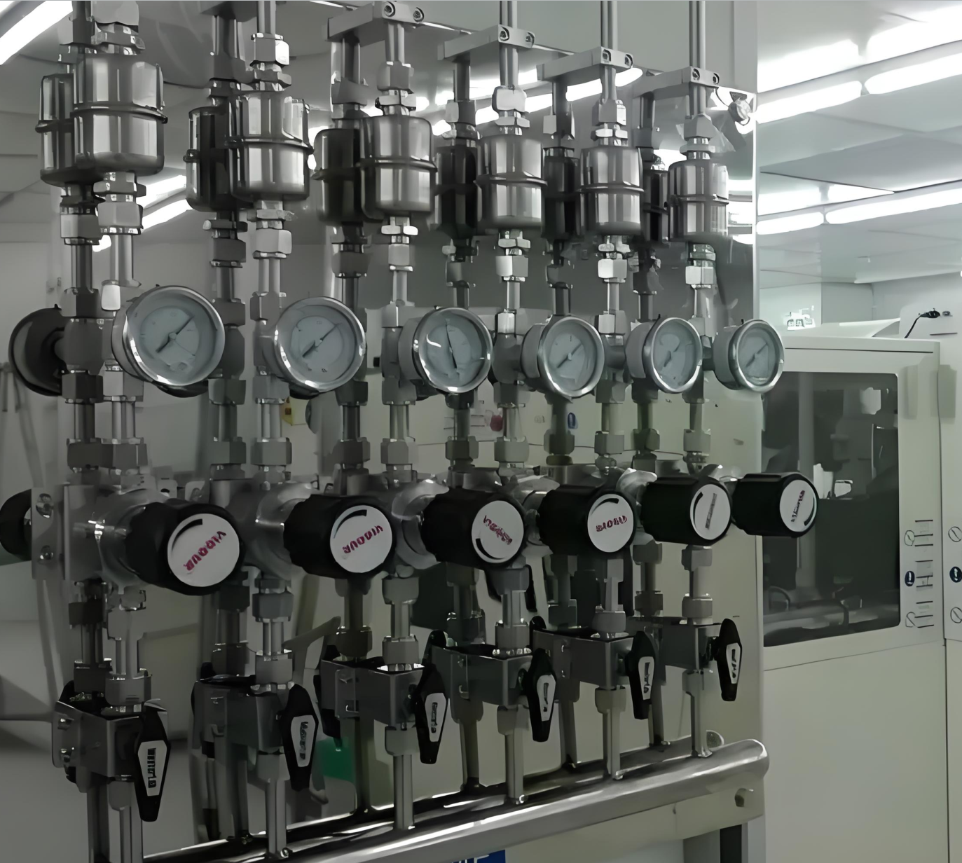 一览山小科技实业（武汉）有限公司