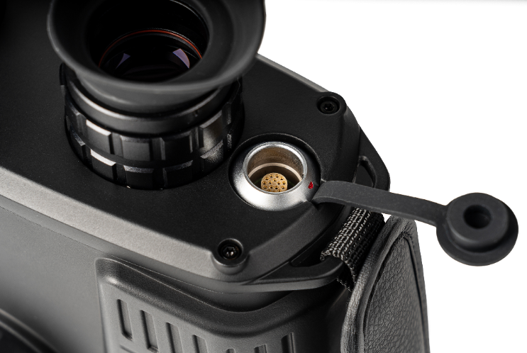 E600 Series Handheld Binocular Fusion GPS Thermal Imaging Night Vision Device