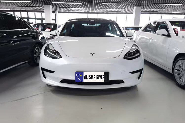 Model 3 468KM 2021