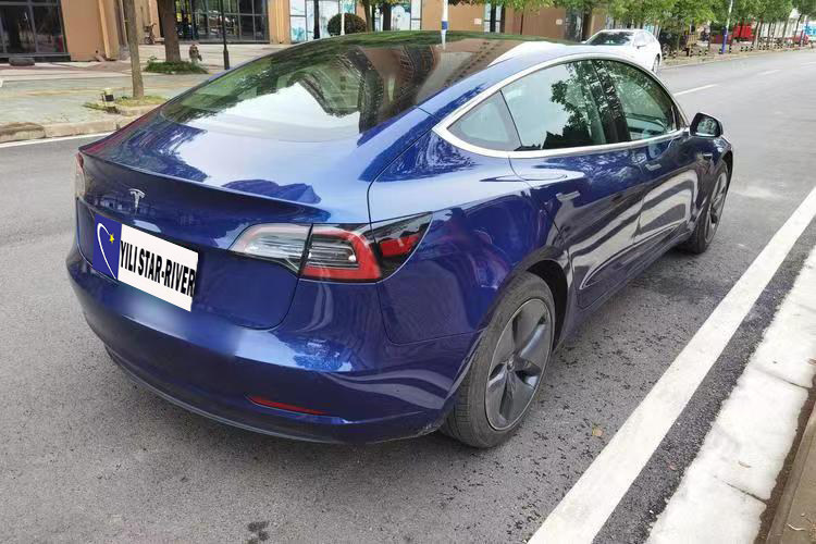 Tesla Model 3 460KM