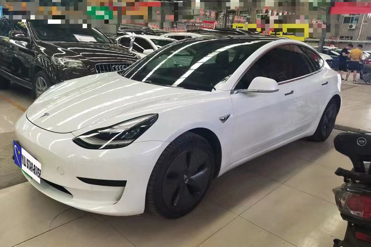 Tesla Model 3 468KM