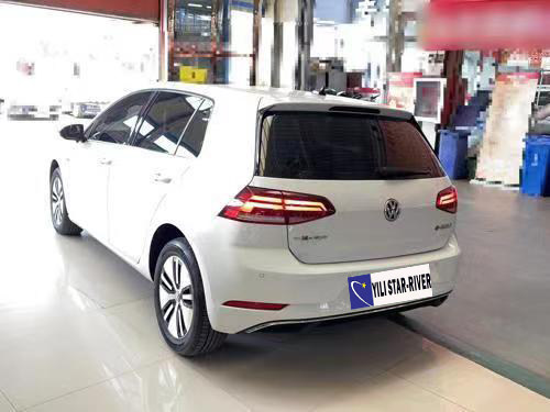 Volkswagen Golf 270KM