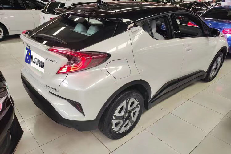 Toyota C-HR EV 400KM