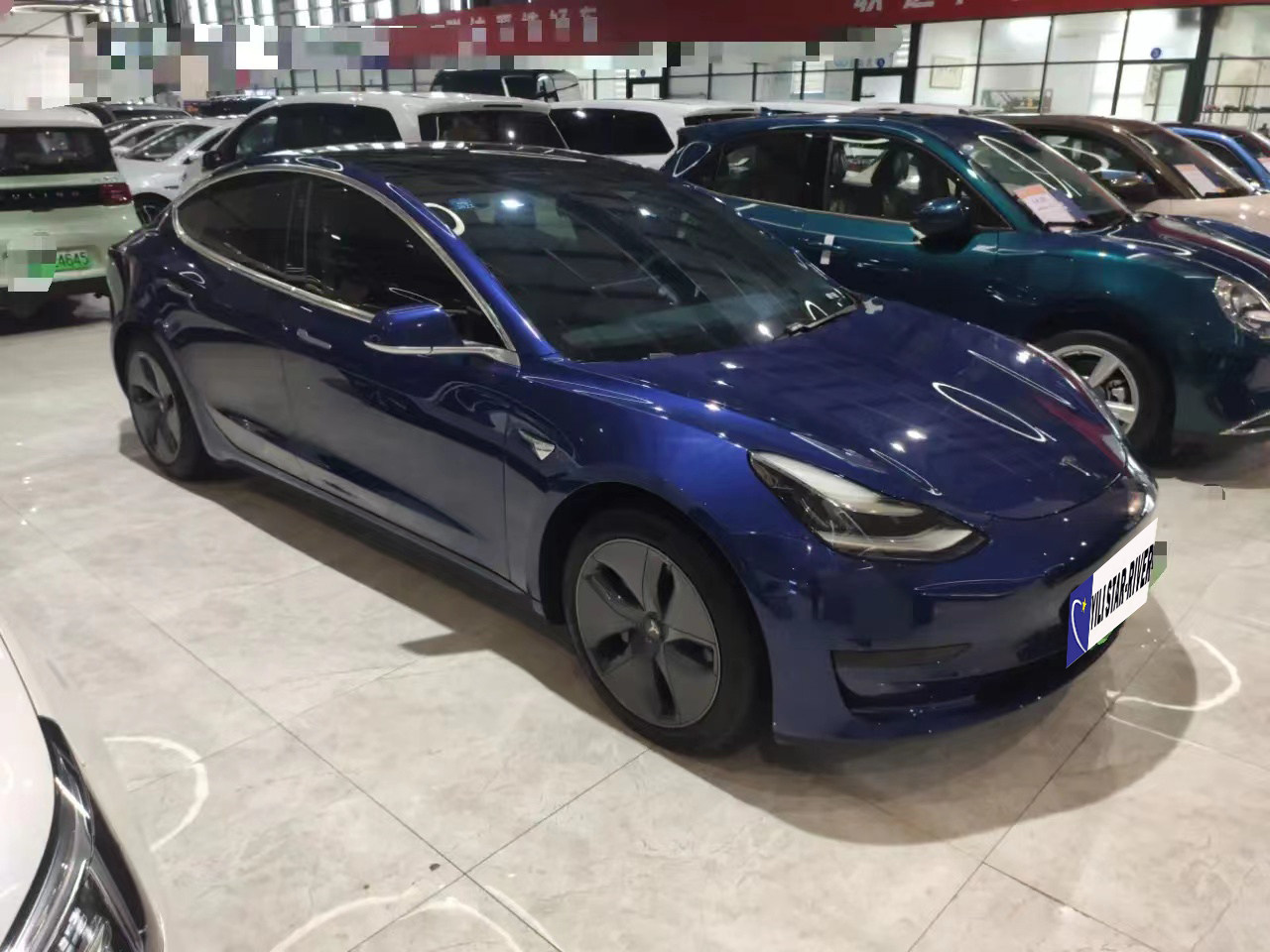 Tesla Model 3 445KM