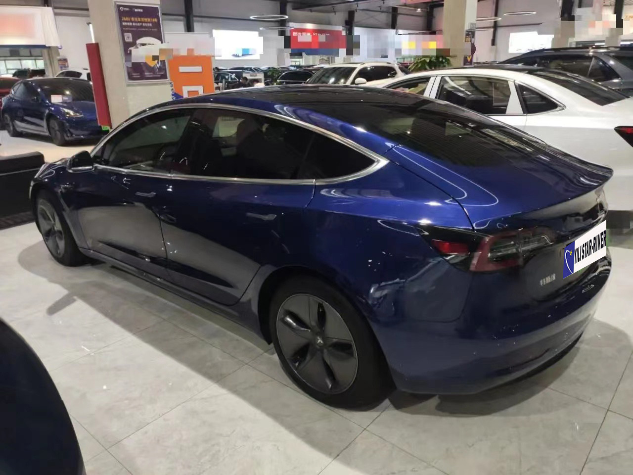 Tesla Model 3 445KM