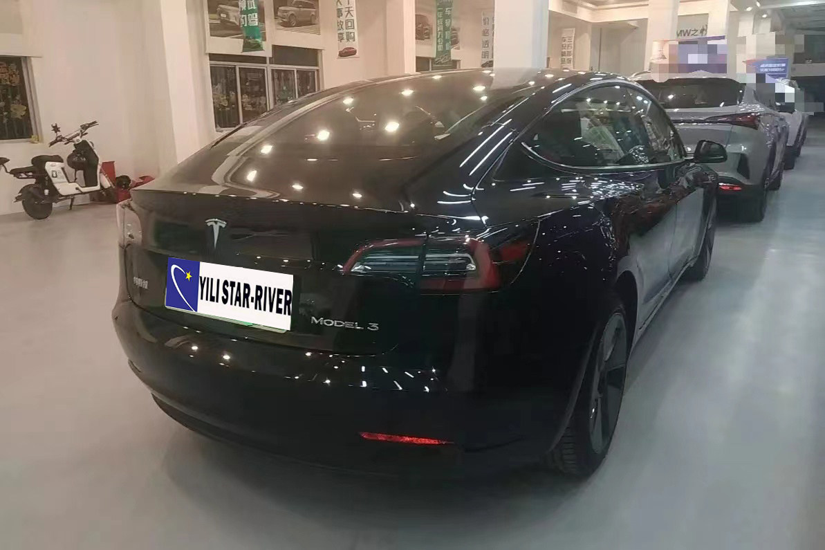 Tesla Model 3 468KM