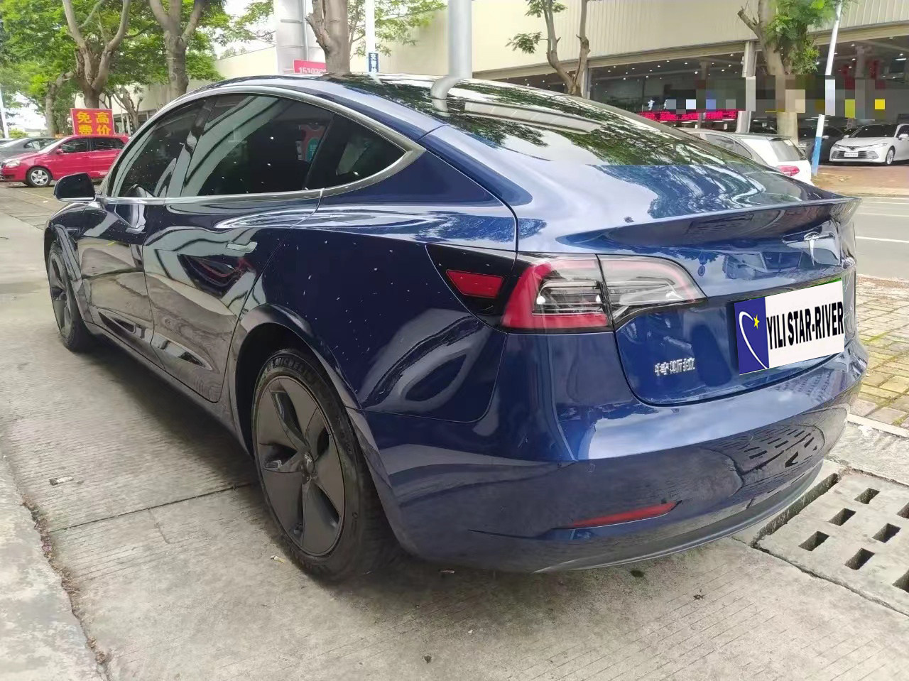 Tesla Model 3 468KM