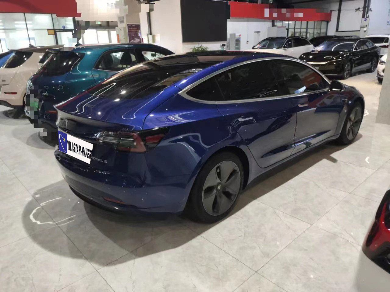 Tesla Model 3 445KM