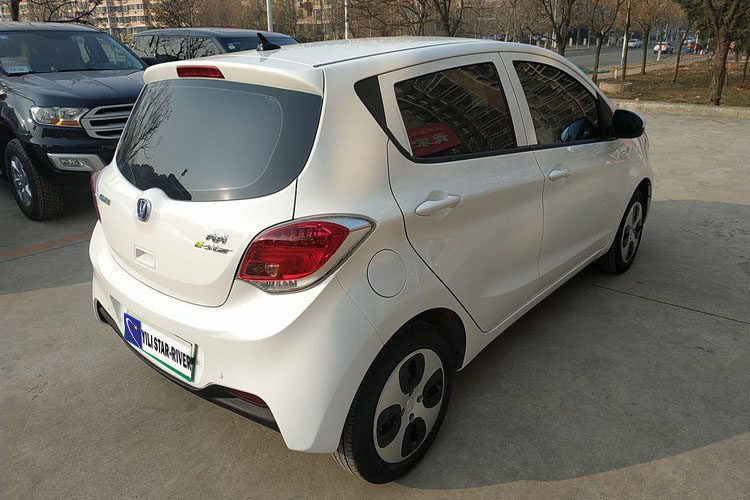 Chang'an Benz E-Star 2021 301km