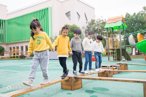 定位健康手环，助力幼儿健康成长