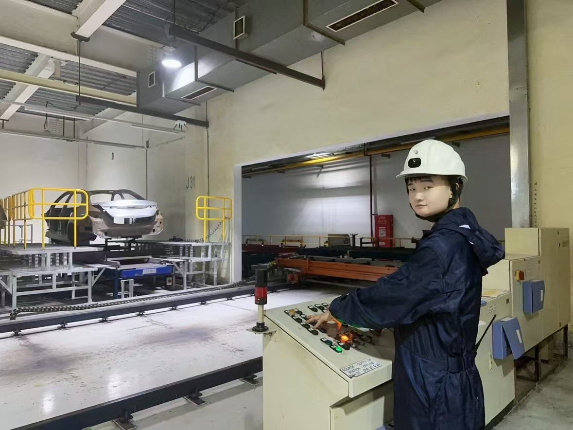 智能安全帽 开启企业降本增效新征程