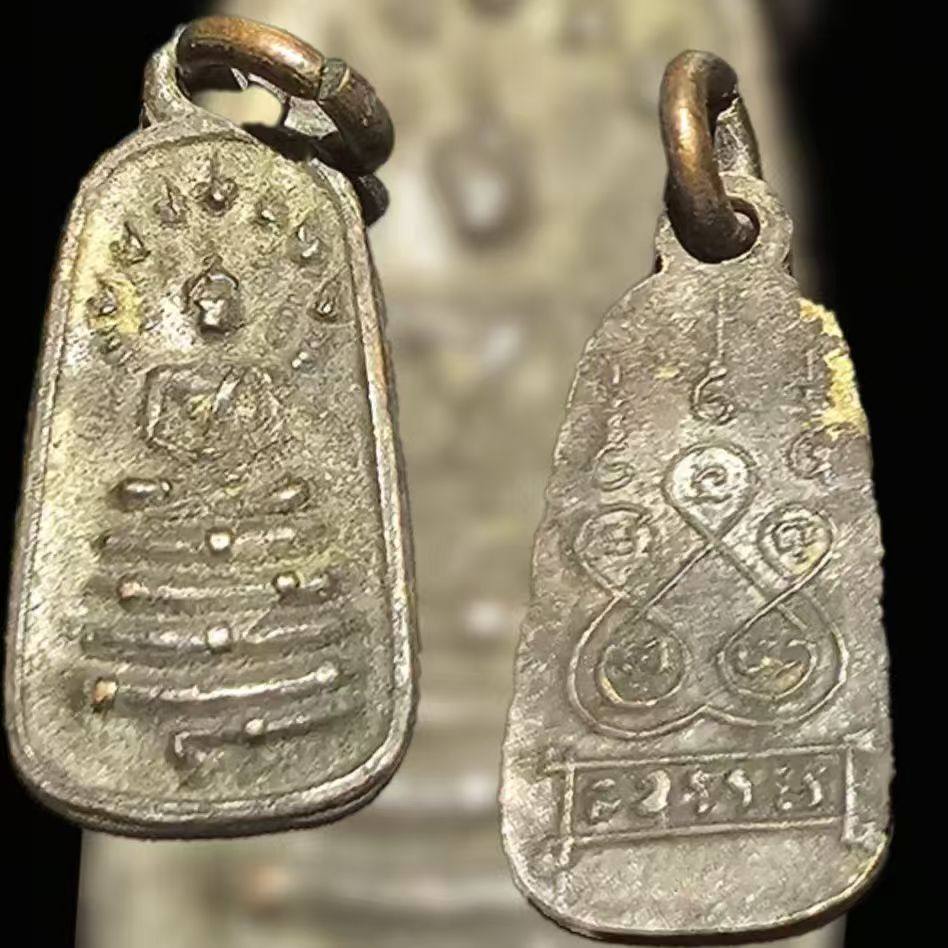 阿‮仲赞‬的七龙佛人缘至‮，尊‬佛历2497-2499年