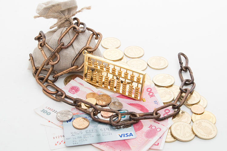 新乡市文化路工商所执法人员滥用职权 侵害消费者权益