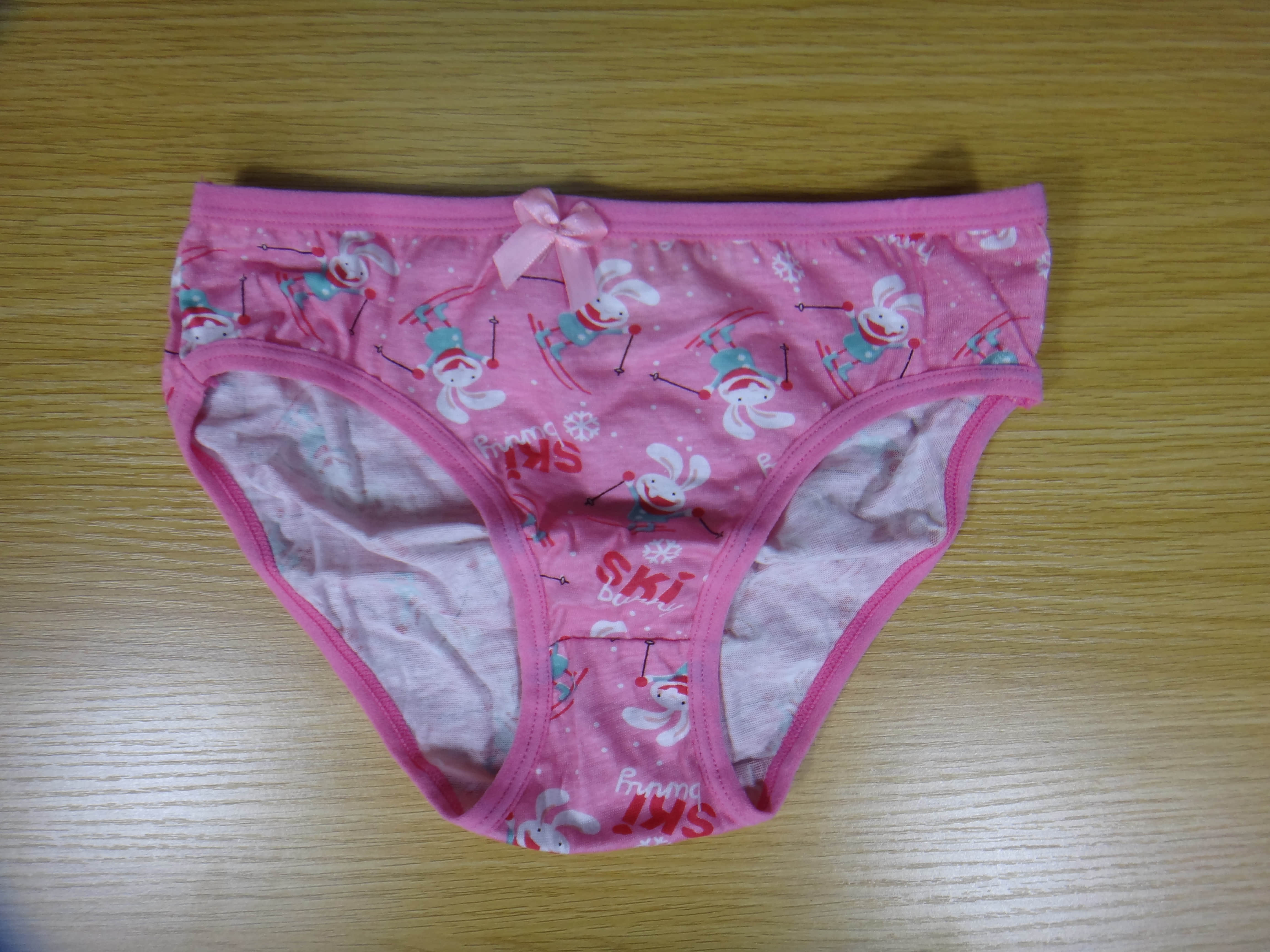 Girl's briefs G539